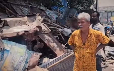 Bulldozer razes illegal shops at Dumdum station at midnight