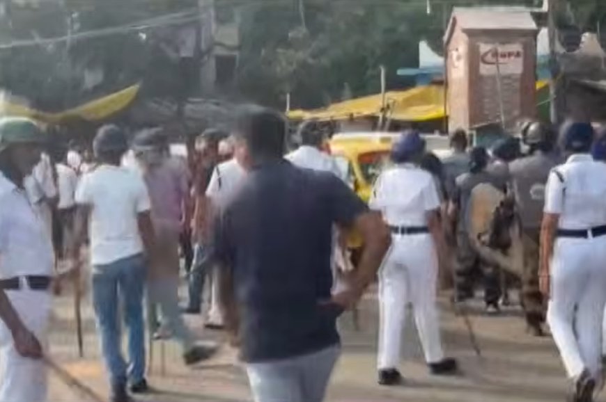 Bulldozer protest meet turns violent in Kolkata | Lathi charge at Park Circus 7-point